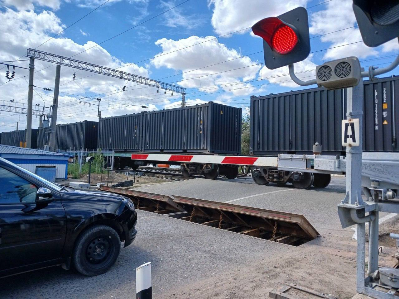 Ночью закроют переезд через железнодорожные пути в Заводском районе Саратова